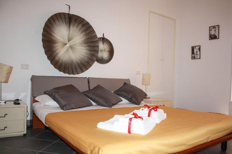 Salotto Piramide B&B - Oda