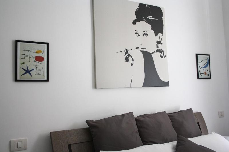 Salotto Piramide B&B - Oda