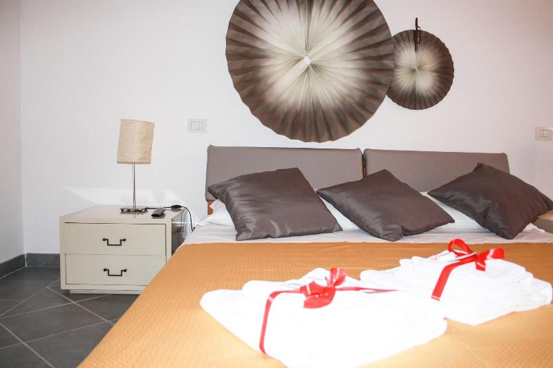 Salotto Piramide B&B - Oda