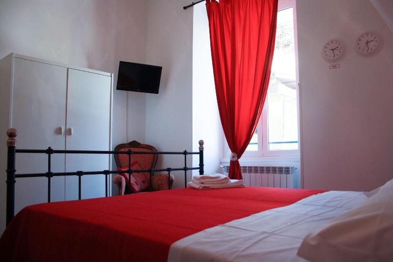 Salotto Piramide B&B - Oda