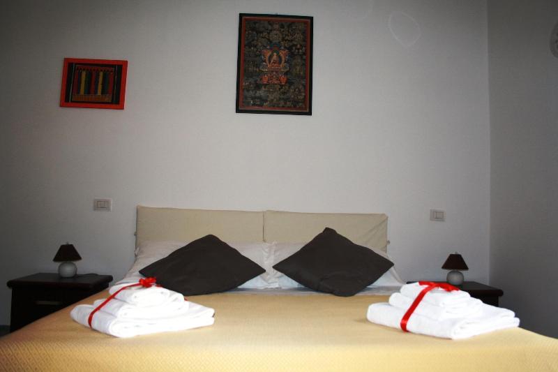 Salotto Piramide B&B - Oda