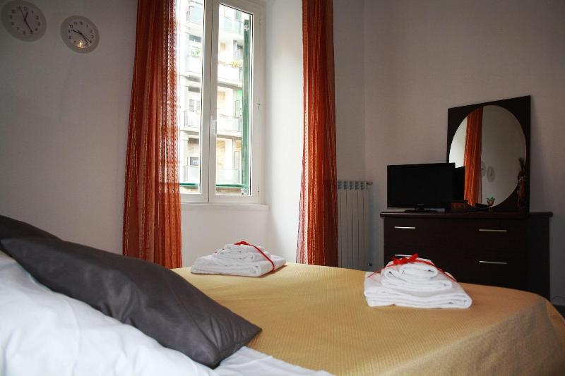 Salotto Piramide B&B - Oda