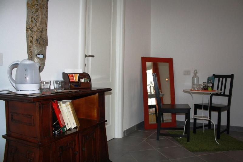 Salotto Piramide B&B - Oda