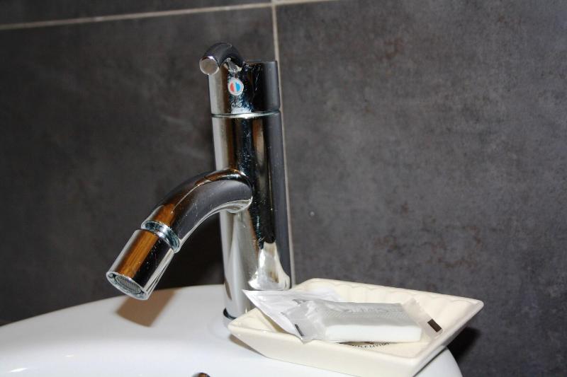 Salotto Piramide B&B - Oda