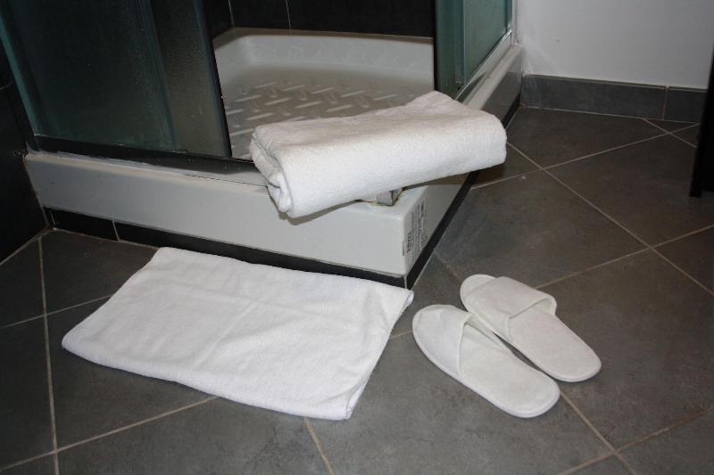 Salotto Piramide B&B - Oda