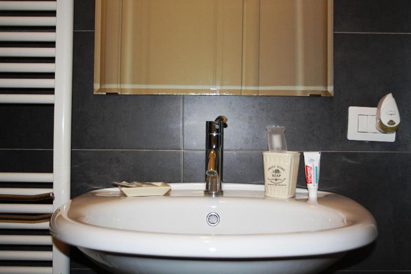 Salotto Piramide B&B - Oda