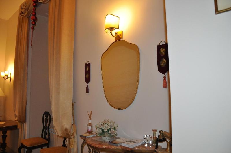 Domus Borbonica - Lobi