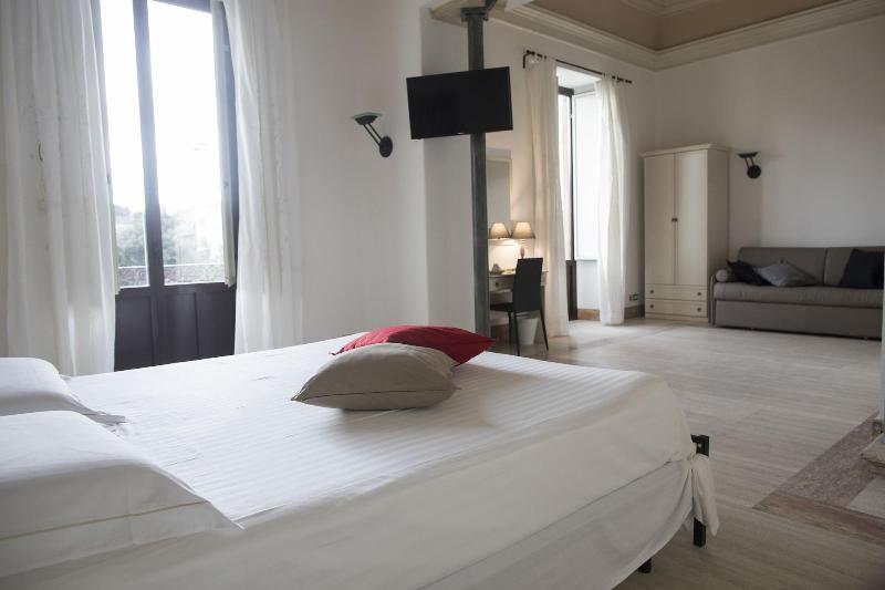 B&B Liberty 900 - Genel