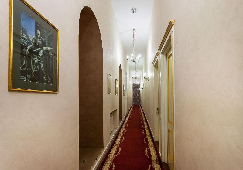 Hotel Rustaveli - Lobi