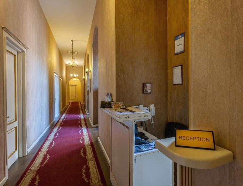 Hotel Rustaveli - Lobi