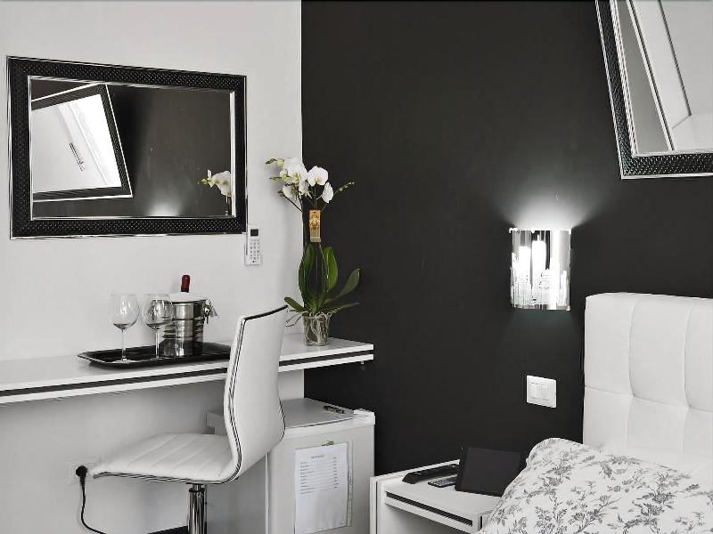 Black & White G&G - Genel