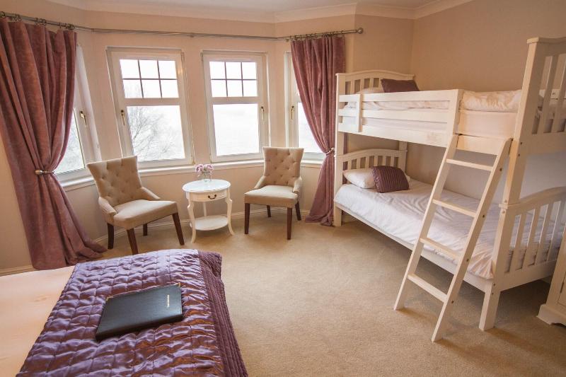 Springfield Lodge Bed And Breakfast - Oda