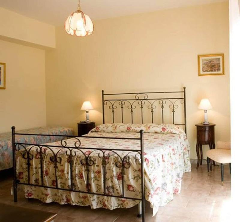 Bed & Breakfast Villa Flora - Oda