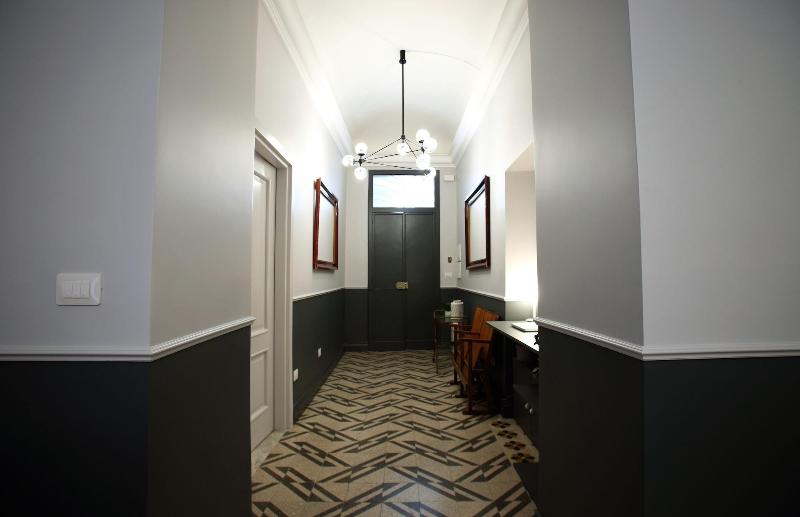 Avolio Tailored Rooms - Lobi