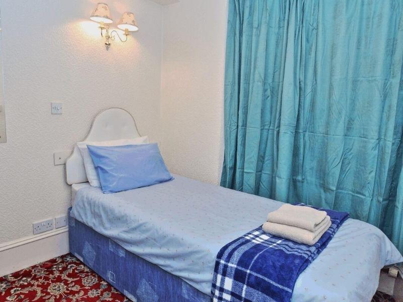 Brentwood Villa Bed And Breakfast - Oda