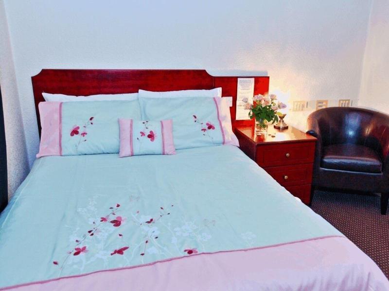 Brentwood Villa Bed And Breakfast - Oda