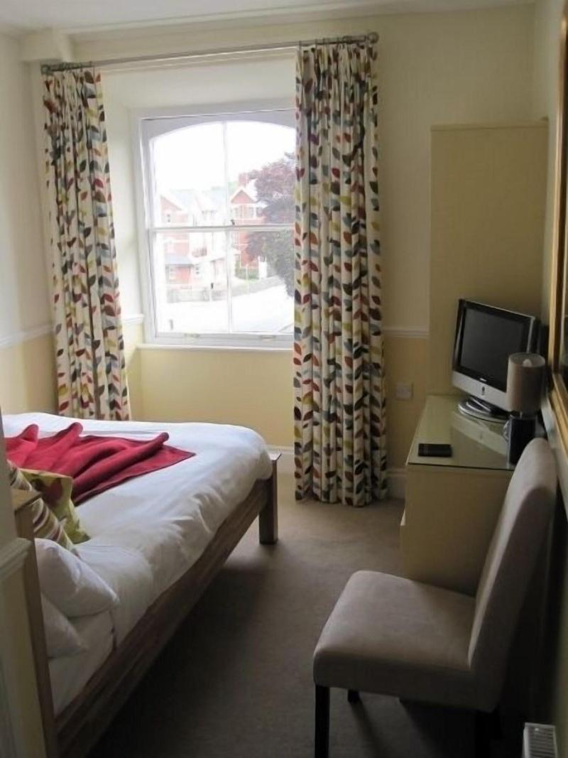 Yeo Dale Hotel - Oda
