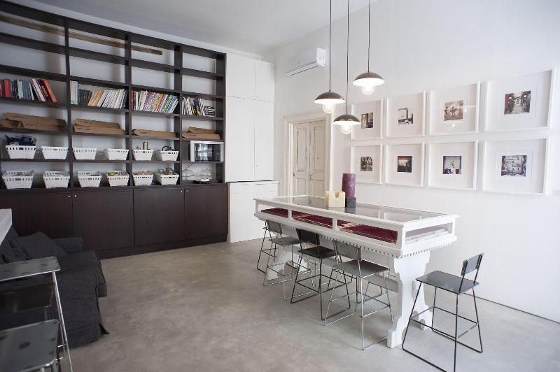Belledonne Suite & Gallery - Bar