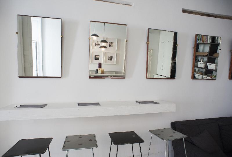 Belledonne Suite & Gallery - Bar