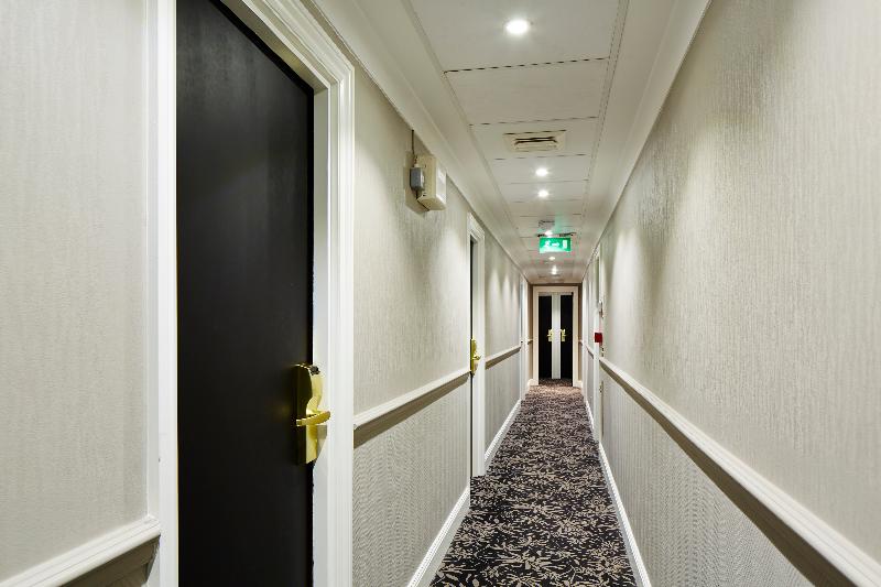 The Bromley Court Hotel - Genel