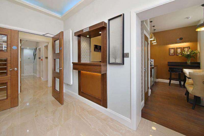 Imperial Guest House - Lobi