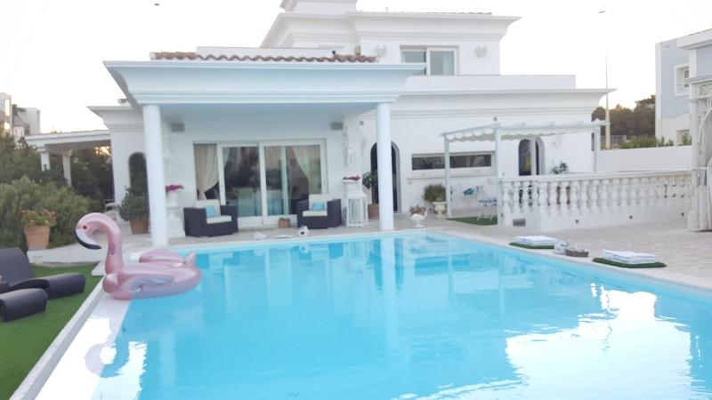 White House Luxury Hospitality - Aktivite