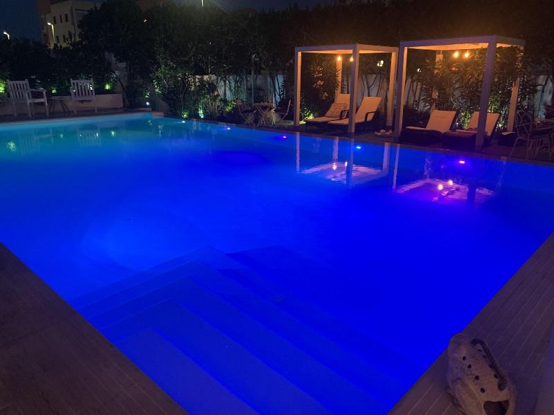 White House Luxury Hospitality - Genel