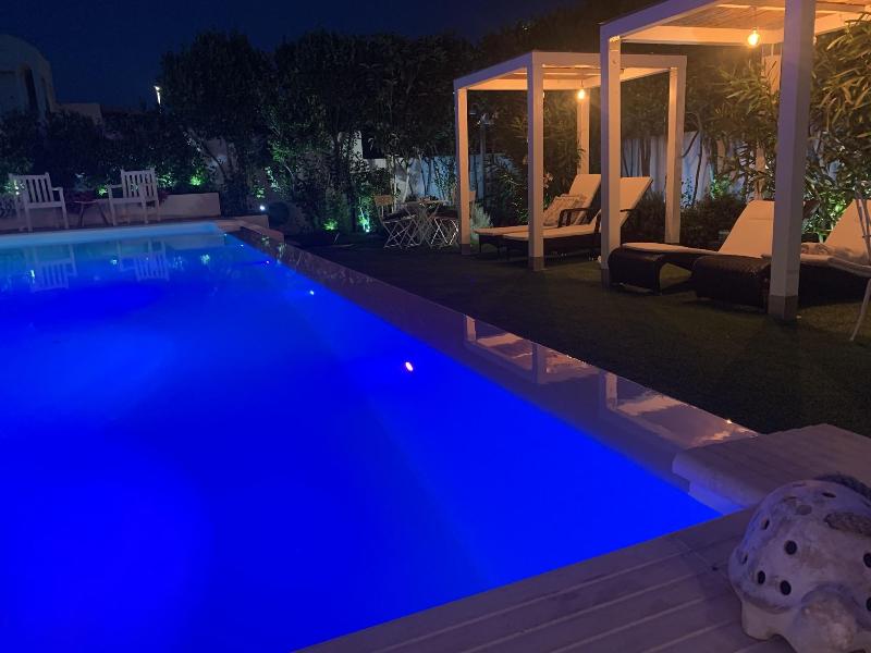 White House Luxury Hospitality - Genel