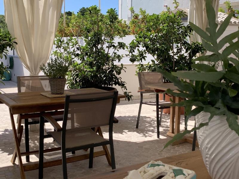 White House Luxury Hospitality - Genel