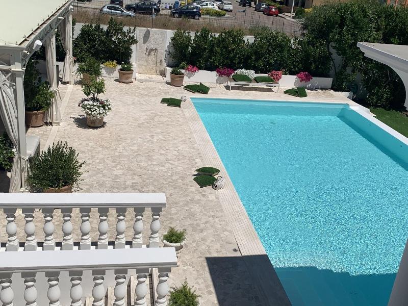 White House Luxury Hospitality - Oda