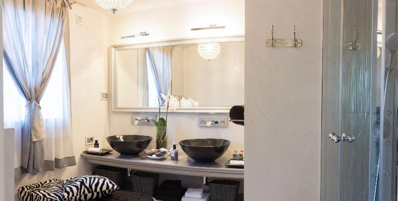 White House Luxury Hospitality - Oda