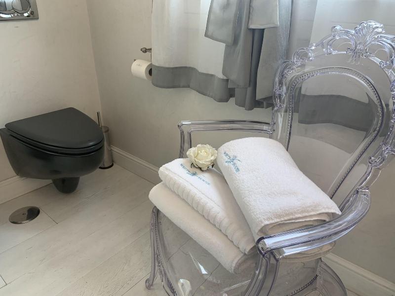 White House Luxury Hospitality - Oda