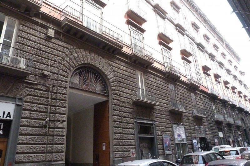 Il Ventre Di Napoli Broggia - Genel