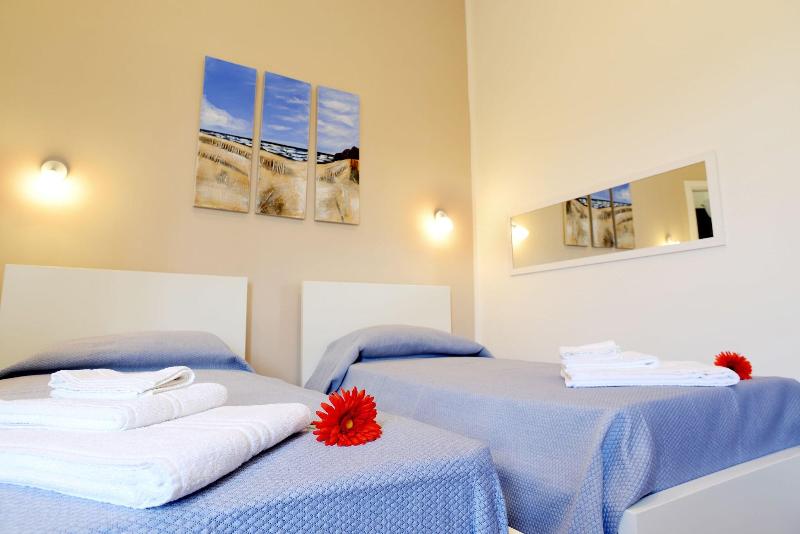 Vic' Street B&B - Genel