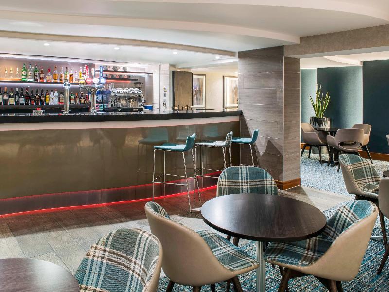 Mercure London Heathrow - Bar