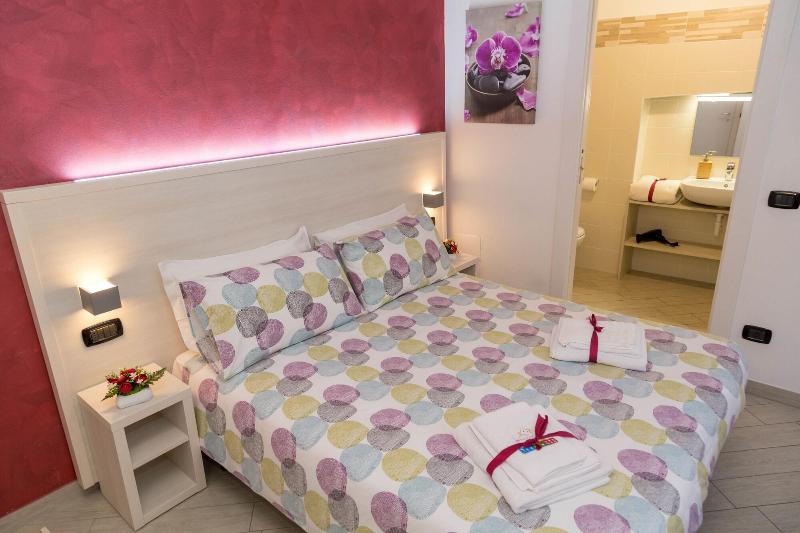 BelSorrisoVarese - Dormire Felice Rooms&Apartments - Oda
