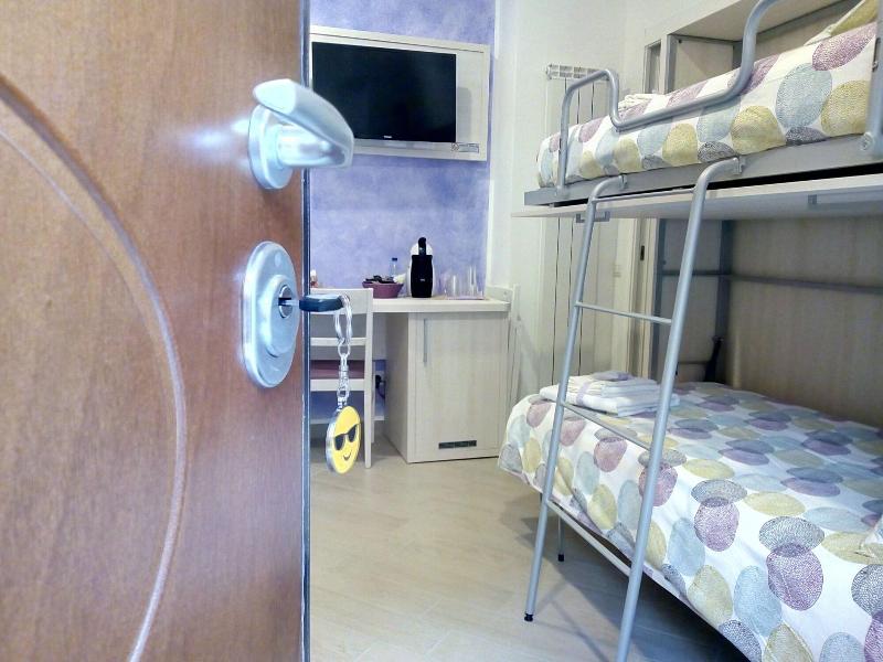 BelSorrisoVarese - Dormire Felice Rooms&Apartments - Oda