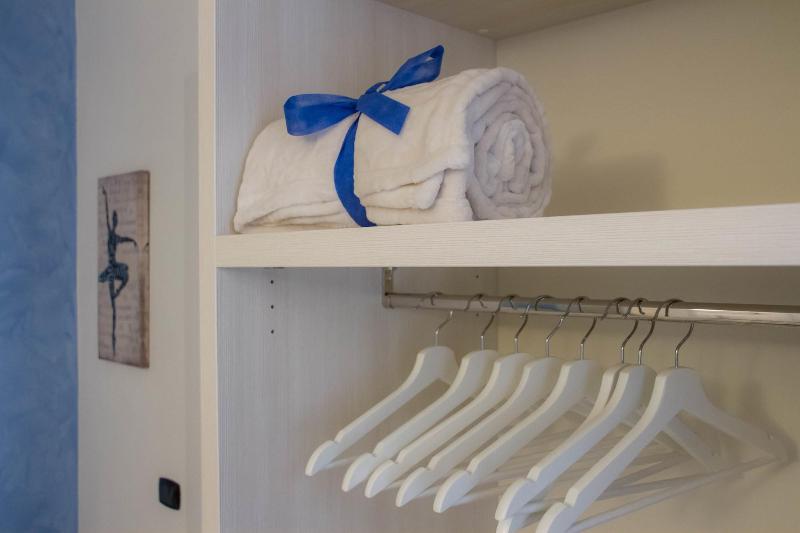BelSorrisoVarese - Dormire Felice Rooms&Apartments - Oda