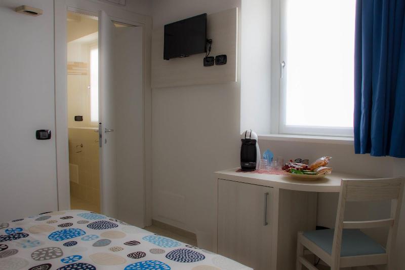 BelSorrisoVarese - Dormire Felice Rooms&Apartments - Oda