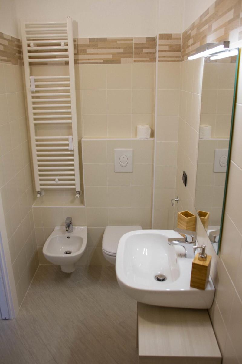 BelSorrisoVarese - Dormire Felice Rooms&Apartments - Oda