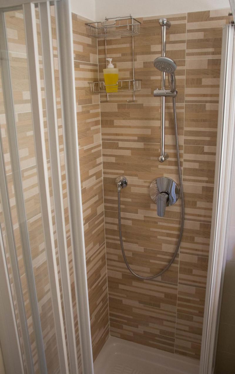 BelSorrisoVarese - Dormire Felice Rooms&Apartments - Oda