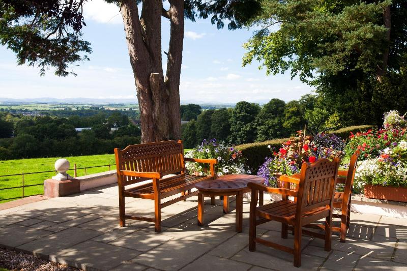Best Western Appleby Manor - Teras