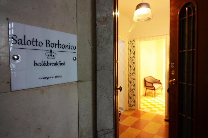 Salotto Borbonico - Aktivite