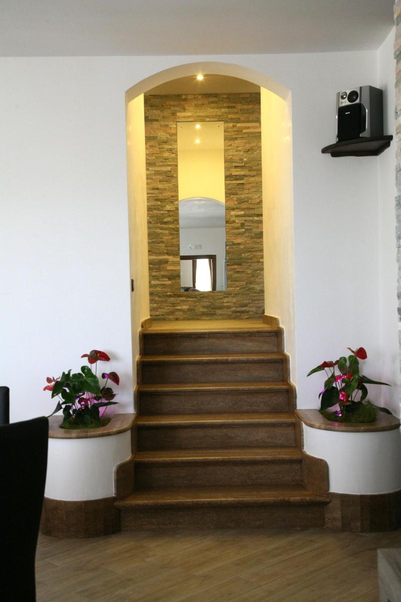 Holiday Gli Archi - Lobi