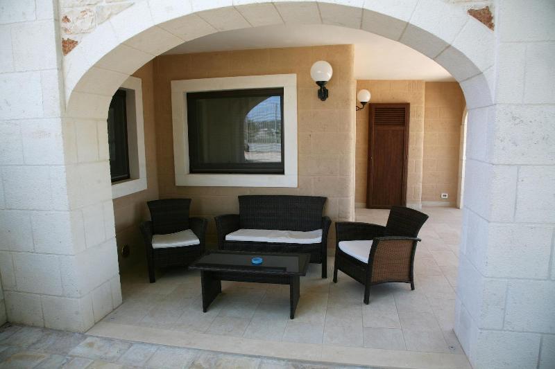 Holiday Gli Archi - Lobi