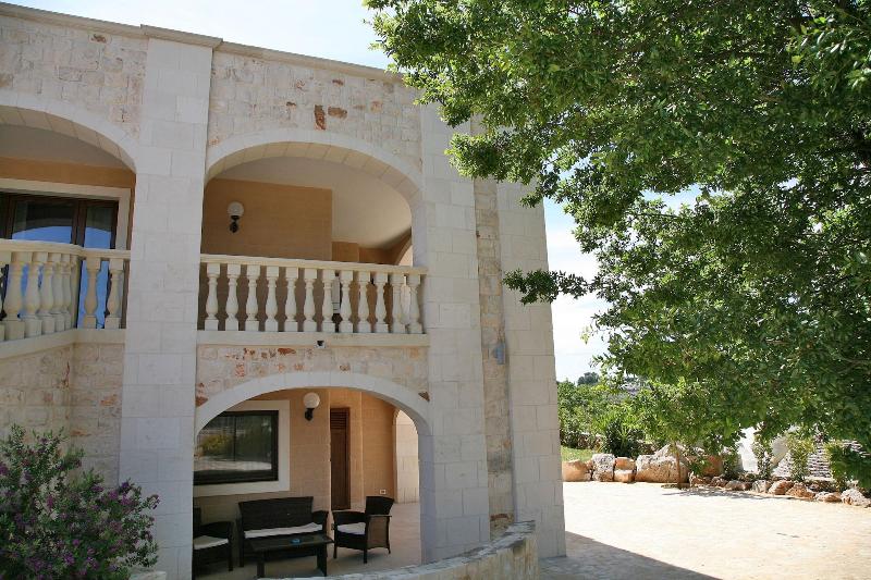 Holiday Gli Archi - Genel