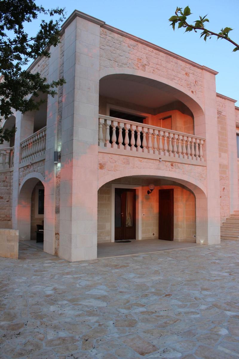 Holiday Gli Archi - Genel