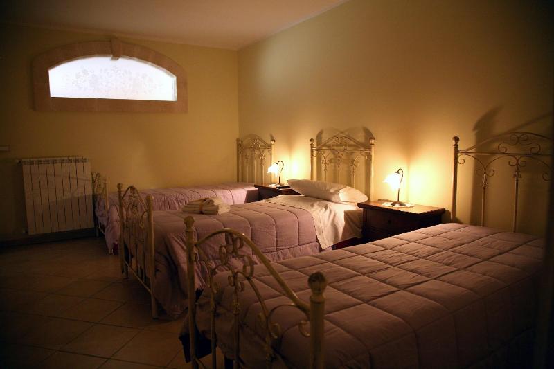 Holiday Gli Archi - Oda