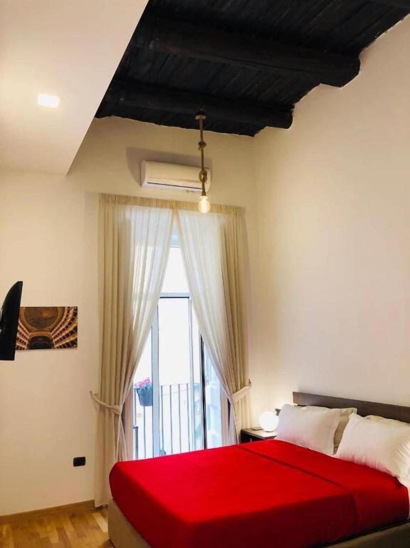 Domus Studio 25 Bed & Breakfast - Oda