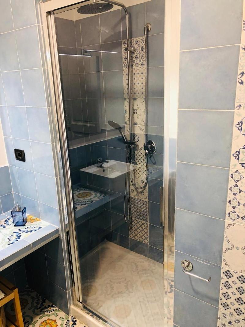 Domus Studio 25 Bed & Breakfast - Oda